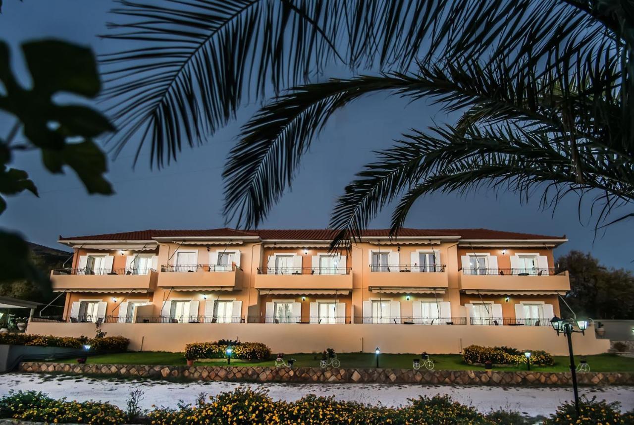 Aristotelis Apartments Razáta Exteriör bild