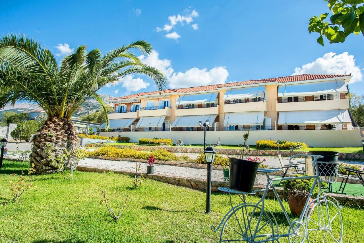 Aristotelis Apartments Razáta Exteriör bild